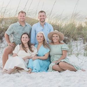 Meet your Posher, Debbie